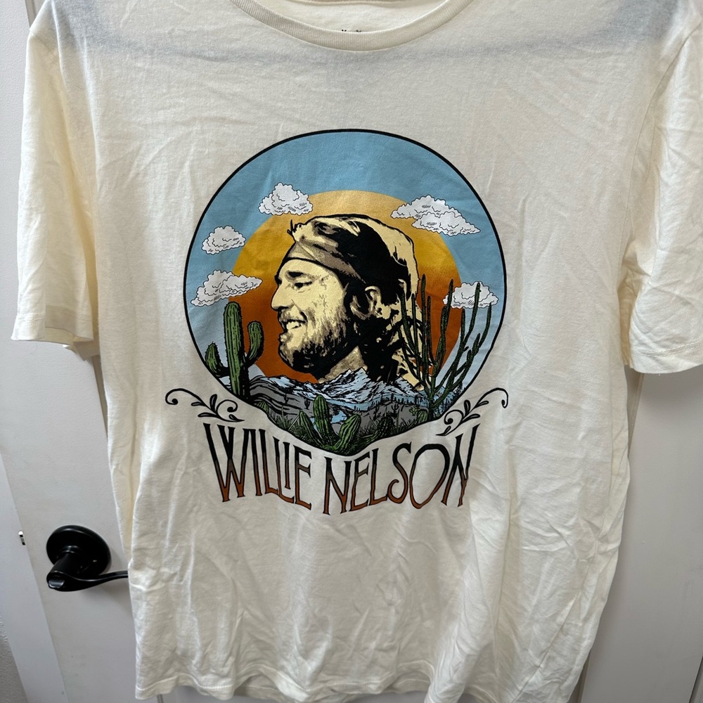 Willie Nelson Graphic T
